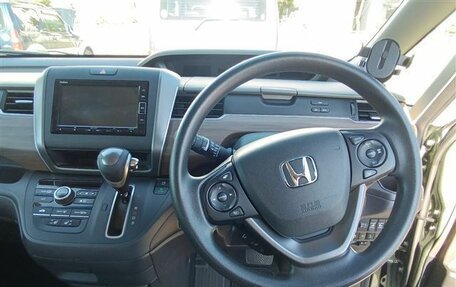 Honda Freed II, 2021 год, 1 890 000 рублей, 9 фотография