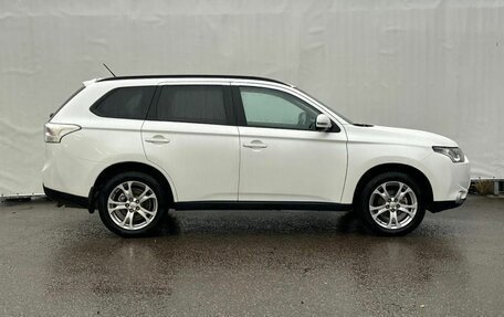 Mitsubishi Outlander III рестайлинг 3, 2012 год, 1 200 000 рублей, 4 фотография
