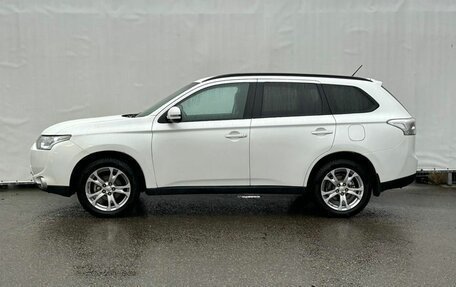 Mitsubishi Outlander III рестайлинг 3, 2012 год, 1 200 000 рублей, 8 фотография