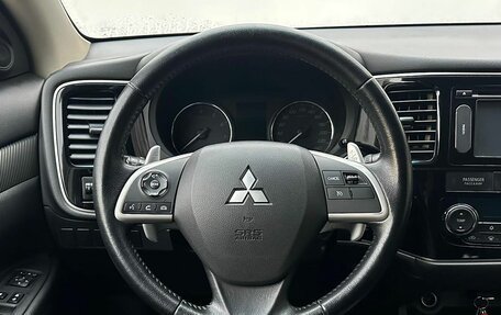 Mitsubishi Outlander III рестайлинг 3, 2012 год, 1 200 000 рублей, 12 фотография