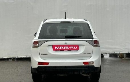 Mitsubishi Outlander III рестайлинг 3, 2012 год, 1 200 000 рублей, 6 фотография