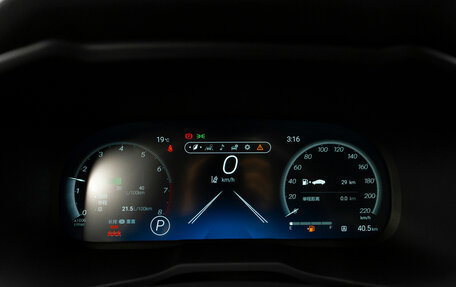 Toyota RAV4, 2025 год, 4 300 000 рублей, 28 фотография