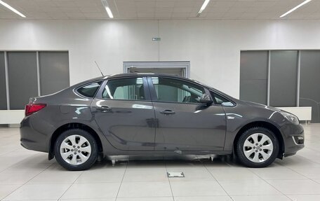 Opel Astra J, 2013 год, 990 000 рублей, 6 фотография