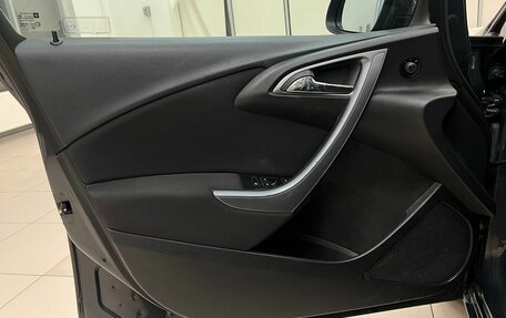 Opel Astra J, 2013 год, 990 000 рублей, 17 фотография