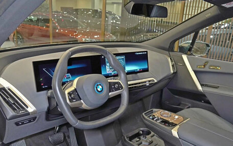 BMW iX, 2021 год, 6 790 000 рублей, 5 фотография