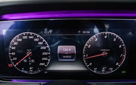 Mercedes-Benz E-Класс, 2018 год, 3 688 000 рублей, 24 фотография