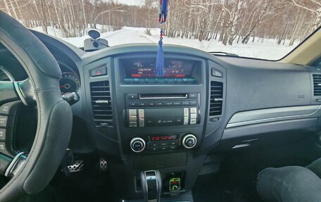 Mitsubishi Pajero IV, 2014 год, 2 900 000 рублей, 4 фотография