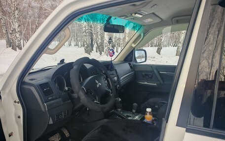 Mitsubishi Pajero IV, 2014 год, 2 900 000 рублей, 22 фотография