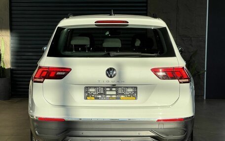 Volkswagen Tiguan II, 2021 год, 2 300 000 рублей, 6 фотография