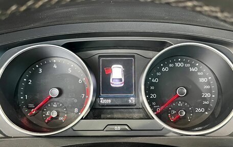 Volkswagen Tiguan II, 2021 год, 2 300 000 рублей, 20 фотография