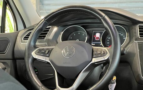 Volkswagen Tiguan II, 2021 год, 2 300 000 рублей, 24 фотография