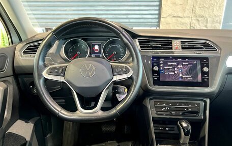 Volkswagen Tiguan II, 2021 год, 2 300 000 рублей, 25 фотография