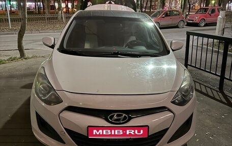 Hyundai i30 II рестайлинг, 2013 год, 745 000 рублей, 1 фотография