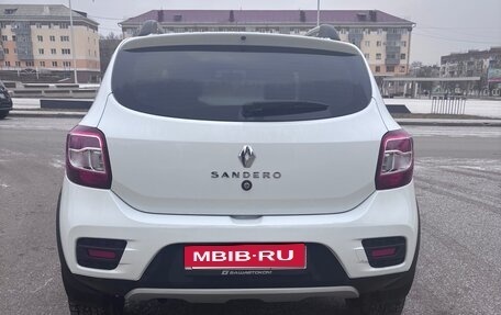 Renault Sandero II рестайлинг, 2021 год, 1 400 000 рублей, 2 фотография