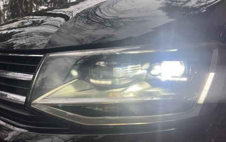 Volkswagen Multivan T6 рестайлинг, 2018 год, 4 800 000 рублей, 6 фотография