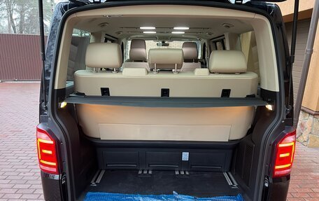 Volkswagen Multivan T6 рестайлинг, 2018 год, 4 800 000 рублей, 23 фотография