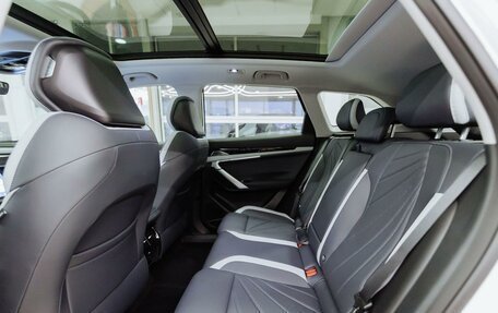 Geely Atlas, 2025 год, 9 фотография