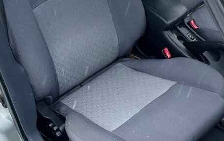 Nissan Almera, 2004 год, 335 000 рублей, 23 фотография