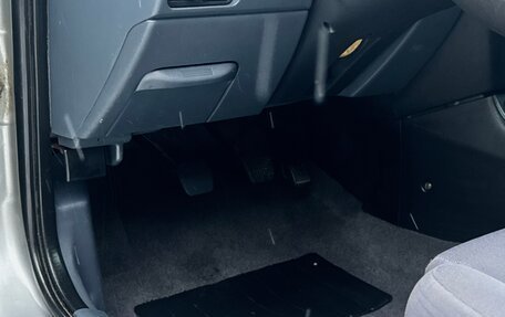 Nissan Almera, 2004 год, 335 000 рублей, 30 фотография