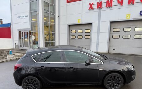 Opel Astra J, 2010 год, 499 000 рублей, 2 фотография