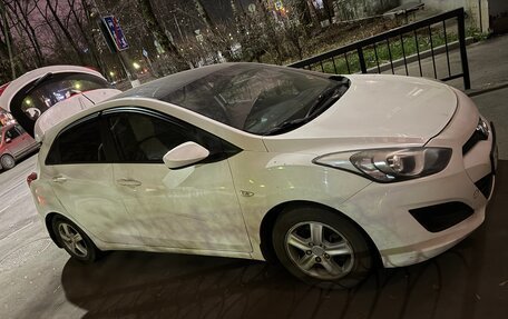 Hyundai i30 II рестайлинг, 2013 год, 745 000 рублей, 4 фотография