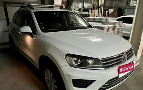 Volkswagen Touareg III, 2014 год, 2 790 000 рублей, 2 фотография