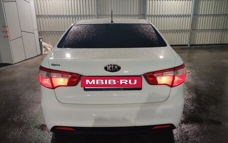 KIA Rio III рестайлинг, 2013 год, 1 200 000 рублей, 4 фотография