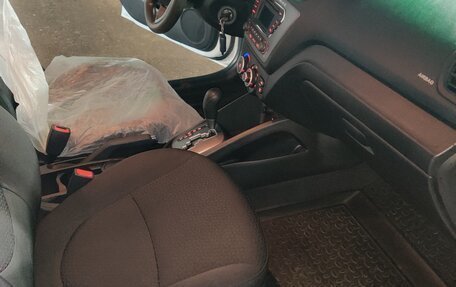 KIA Rio III рестайлинг, 2013 год, 1 200 000 рублей, 10 фотография