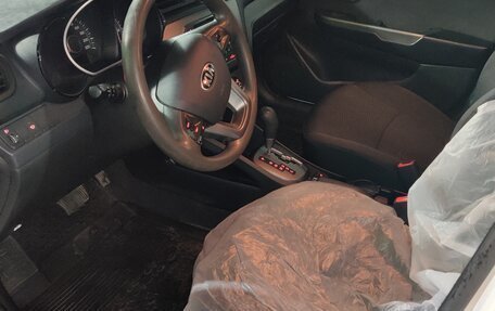 KIA Rio III рестайлинг, 2013 год, 1 200 000 рублей, 11 фотография