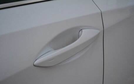 Lexus RX IV рестайлинг, 2019 год, 4 760 000 рублей, 12 фотография