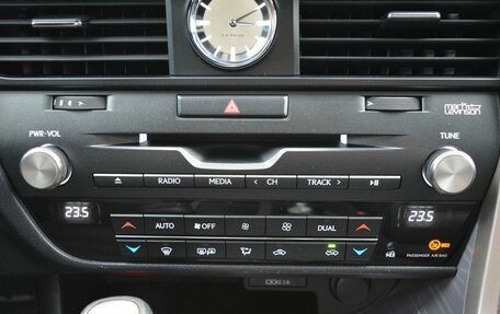 Lexus RX IV рестайлинг, 2019 год, 4 760 000 рублей, 33 фотография