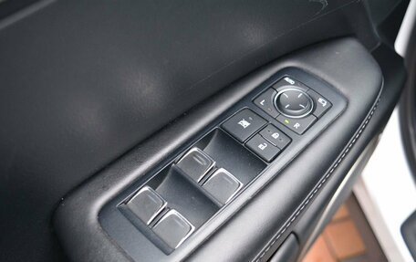 Lexus RX IV рестайлинг, 2019 год, 4 760 000 рублей, 26 фотография