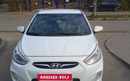 Hyundai Solaris II рестайлинг, 2013 год, 650 000 рублей, 6 фотография