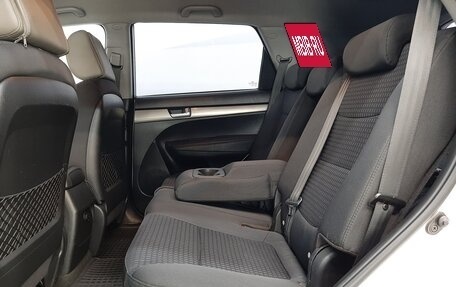 KIA Sorento II рестайлинг, 2011 год, 1 060 000 рублей, 13 фотография