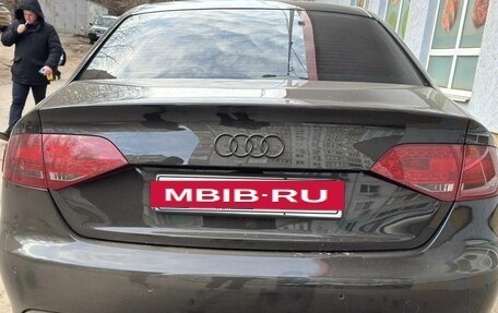 Audi A4, 2010 год, 990 000 рублей, 4 фотография