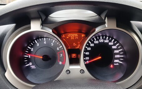 Nissan Juke II, 2011 год, 990 000 рублей, 20 фотография