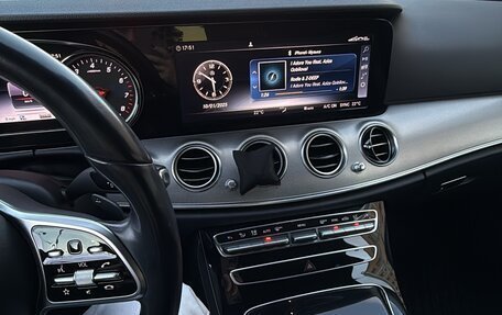 Mercedes-Benz E-Класс, 2020 год, 3 500 000 рублей, 4 фотография