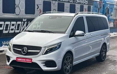 Mercedes-Benz V-Класс, 2018 год, 4 550 000 рублей, 1 фотография
