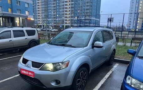 Mitsubishi Outlander III рестайлинг 3, 2007 год, 750 000 рублей, 1 фотография