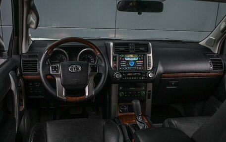 Toyota Land Cruiser Prado 150 рестайлинг 2, 2012 год, 3 179 000 рублей, 6 фотография