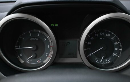 Toyota Land Cruiser Prado 150 рестайлинг 2, 2012 год, 3 179 000 рублей, 12 фотография