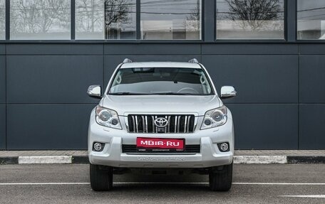 Toyota Land Cruiser Prado 150 рестайлинг 2, 2012 год, 3 179 000 рублей, 3 фотография