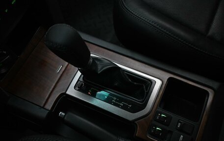 Toyota Land Cruiser Prado 150 рестайлинг 2, 2012 год, 3 179 000 рублей, 18 фотография