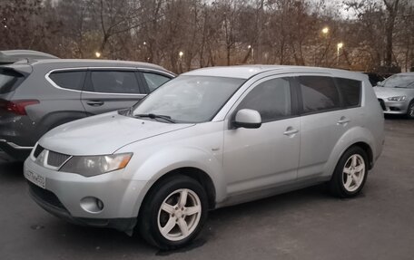 Mitsubishi Outlander III рестайлинг 3, 2007 год, 750 000 рублей, 20 фотография