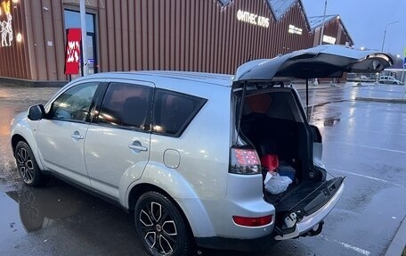 Mitsubishi Outlander III рестайлинг 3, 2007 год, 750 000 рублей, 12 фотография