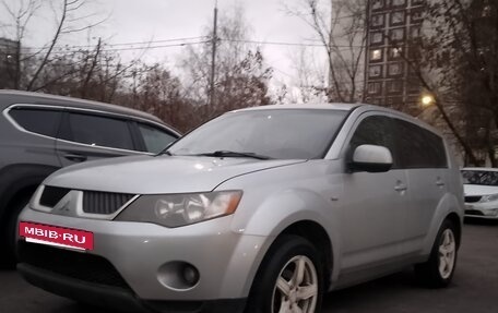 Mitsubishi Outlander III рестайлинг 3, 2007 год, 750 000 рублей, 21 фотография