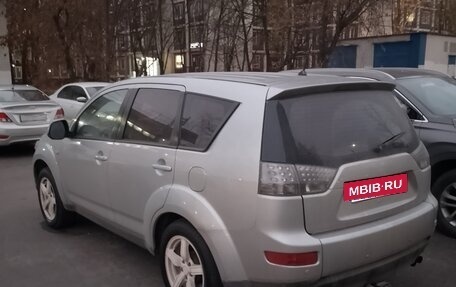 Mitsubishi Outlander III рестайлинг 3, 2007 год, 750 000 рублей, 22 фотография