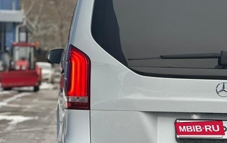 Mercedes-Benz V-Класс, 2018 год, 4 550 000 рублей, 9 фотография