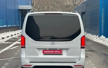 Mercedes-Benz V-Класс, 2018 год, 4 550 000 рублей, 8 фотография