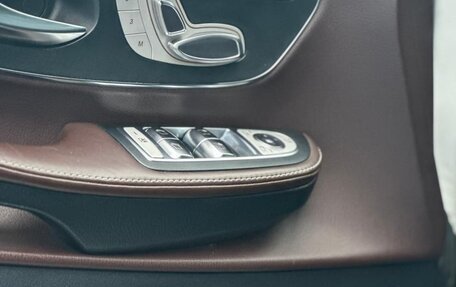 Mercedes-Benz V-Класс, 2018 год, 4 550 000 рублей, 19 фотография